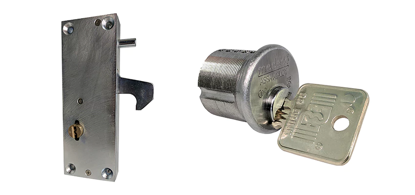 RR Fence Gates Brink Locks Repair in Larkfield-Wikiup, California